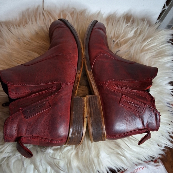 Josef Seibel European Red Leather Side Zip Booties 38/ 7 - 7.5 - Picture 5 of 16